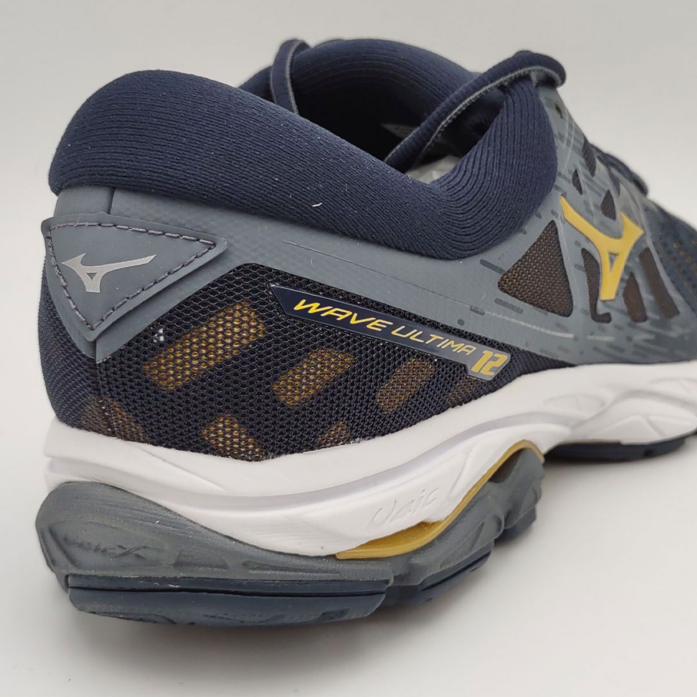 Mizuno wave ultima grey online