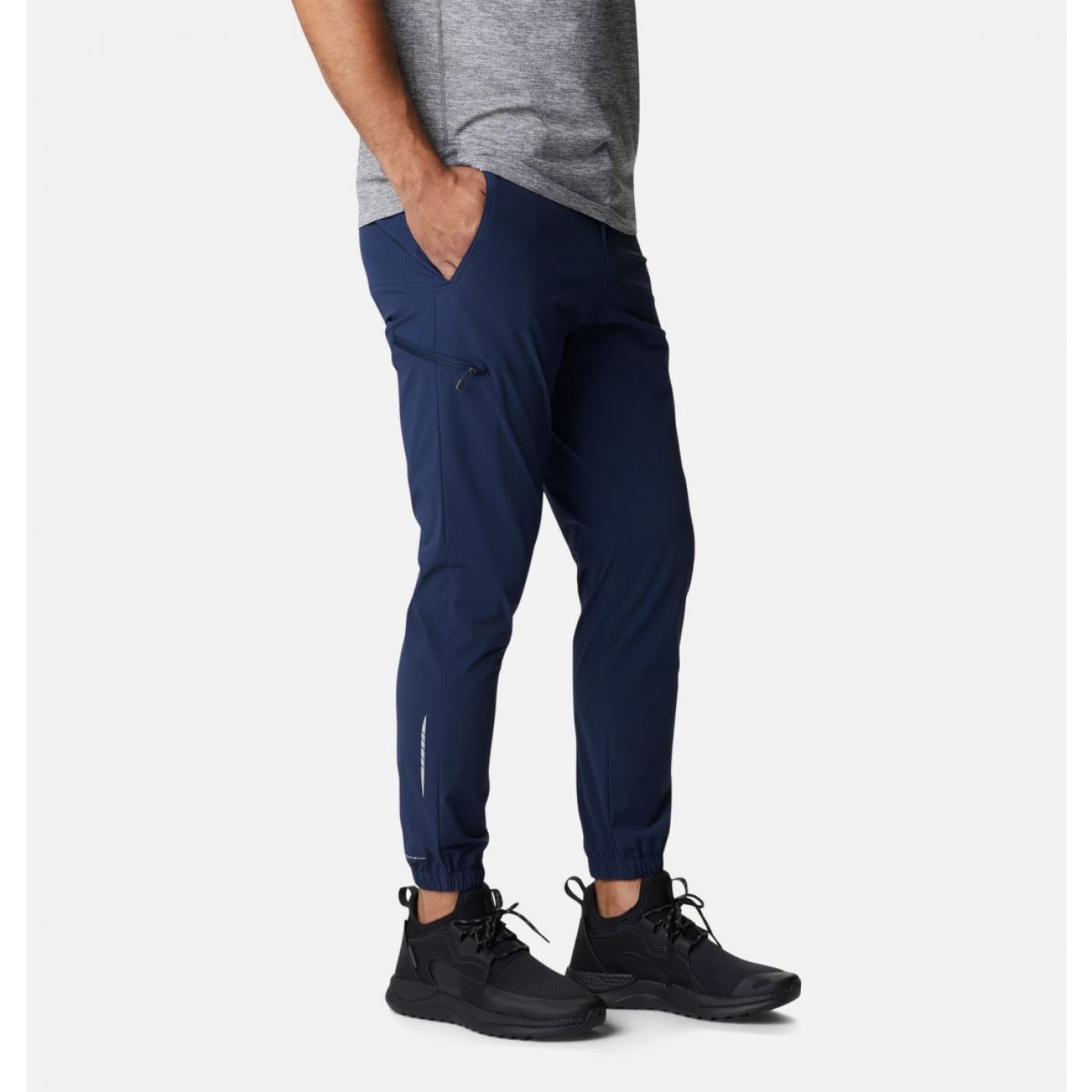 Columbia Maxtrail Lightweight Woven Jogger Collegiate Navy for Men