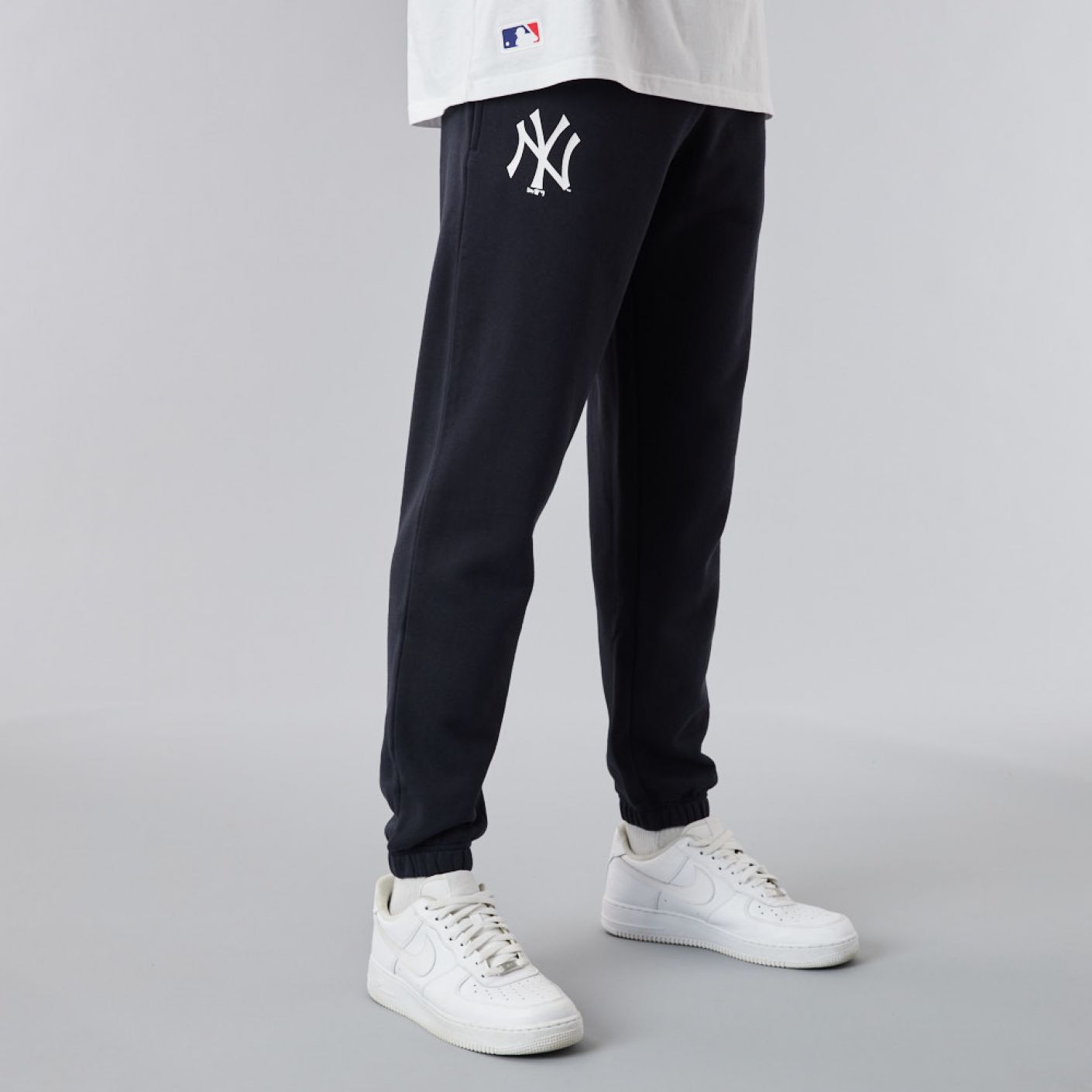 New Era Essential Jogger Black