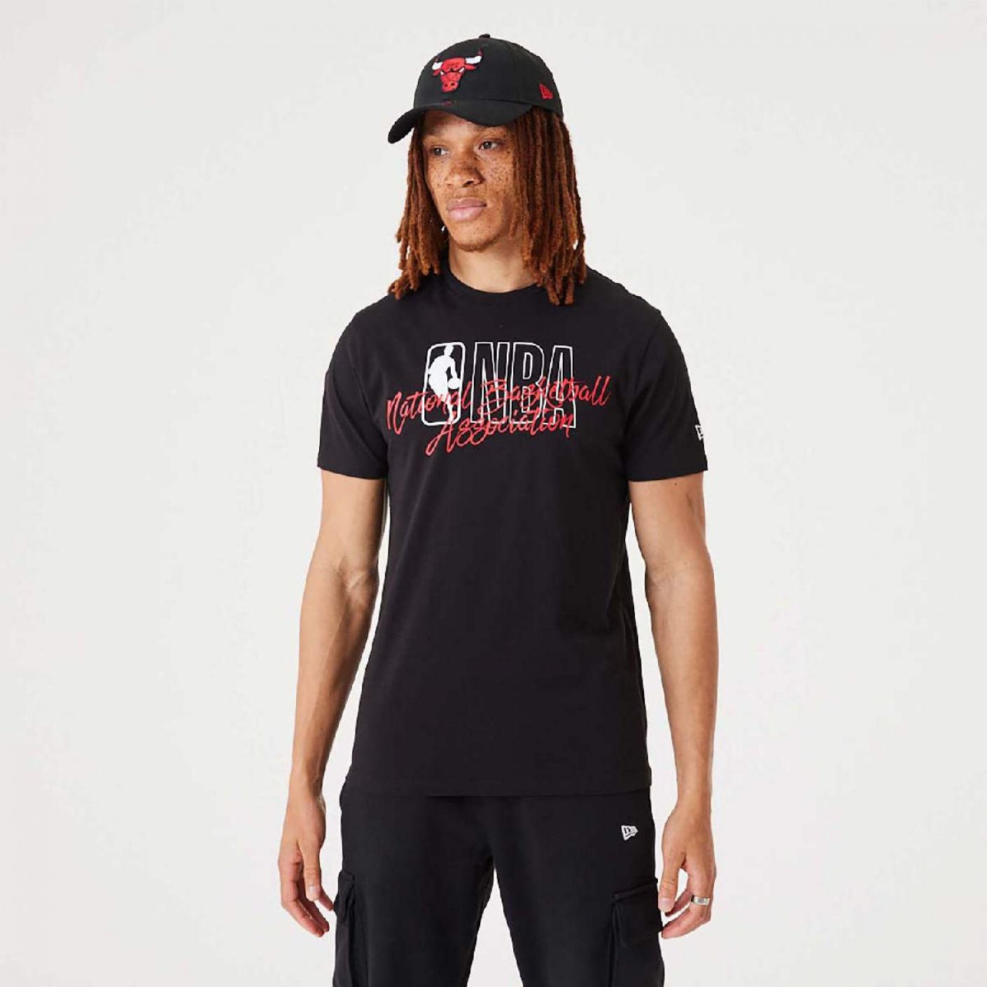 New Era NBA Script Logo T-shirt in black