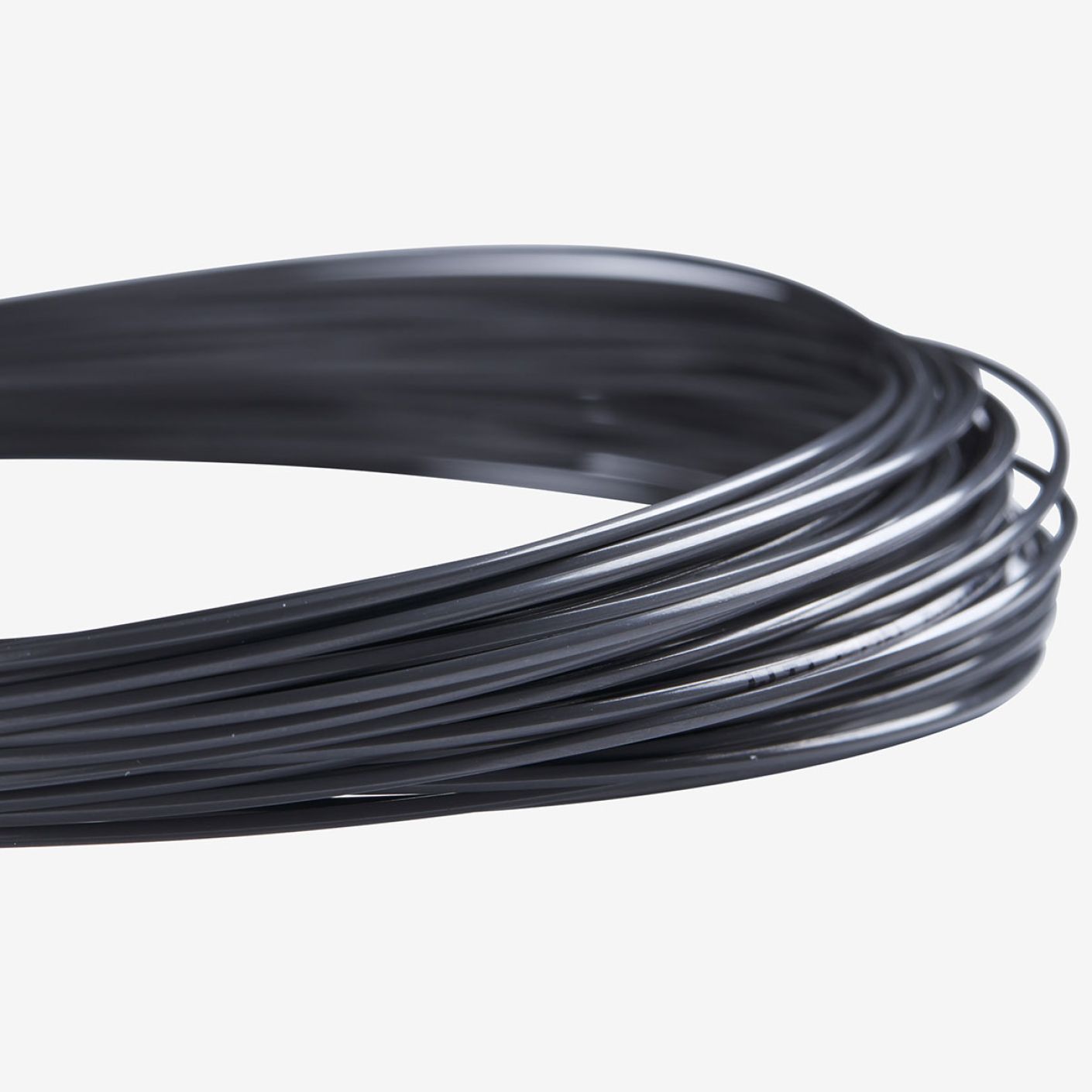 Wilson Revolve Spin 17 Reel 200Meters Black