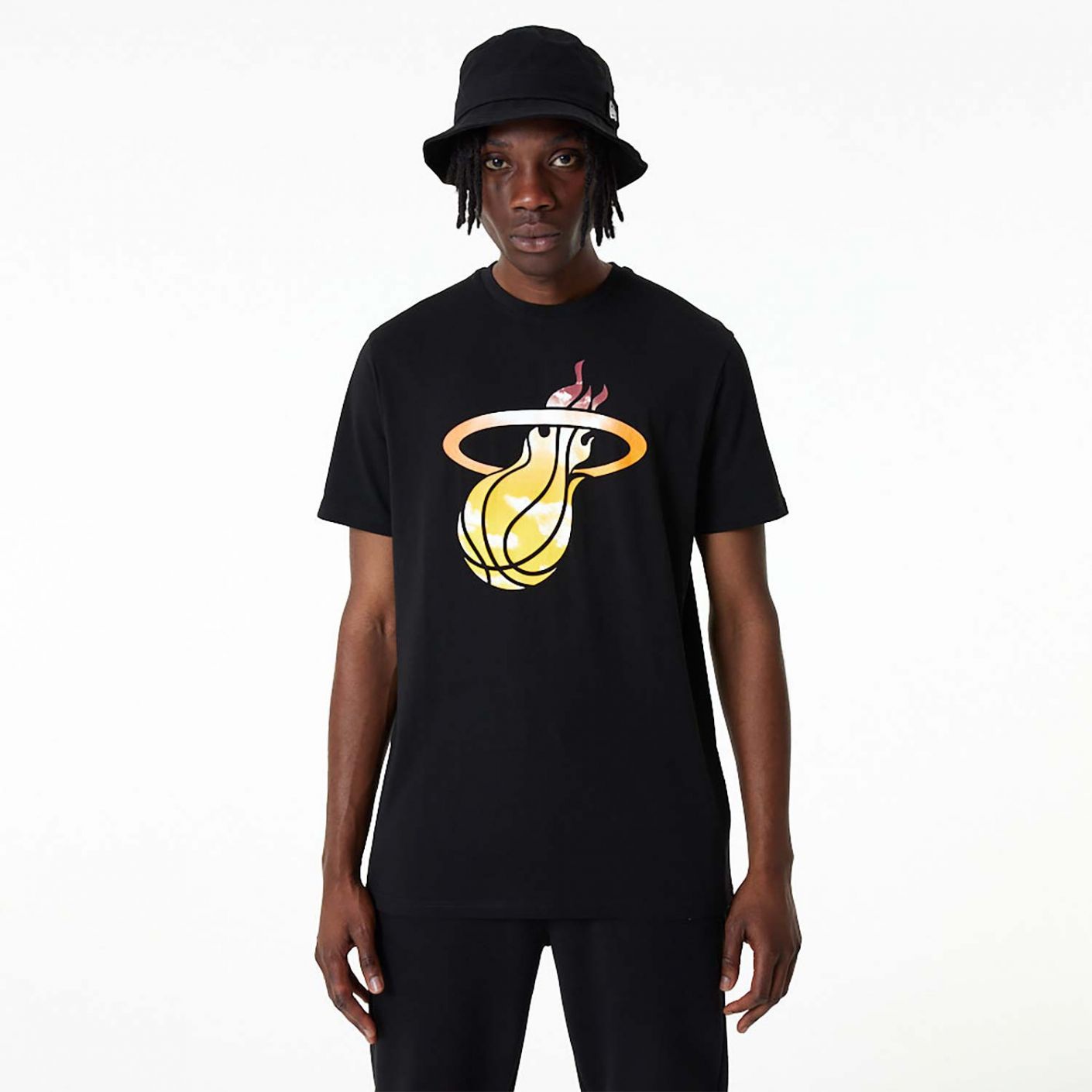 New Era Miami Heat NBA Sky Print T-shirt in black