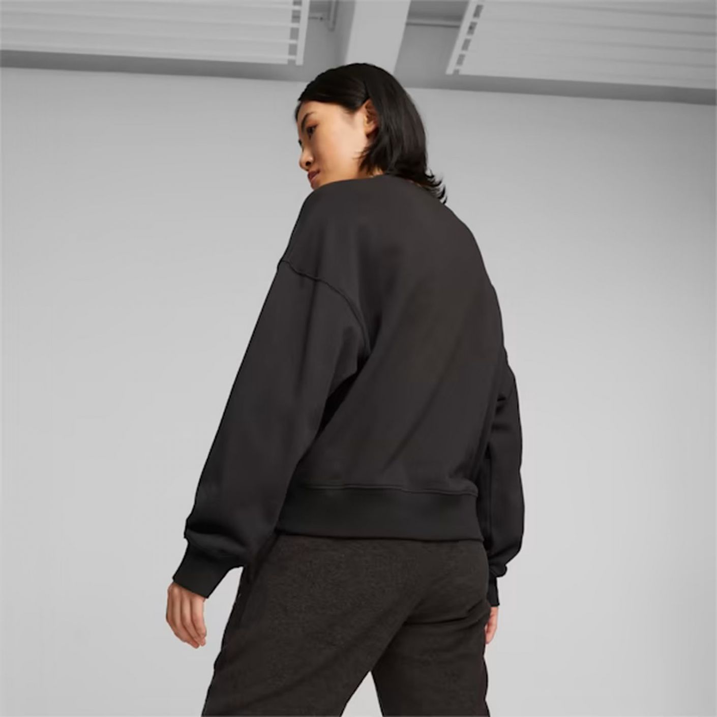 Puma Women's Classics Oversized Hoodie Black