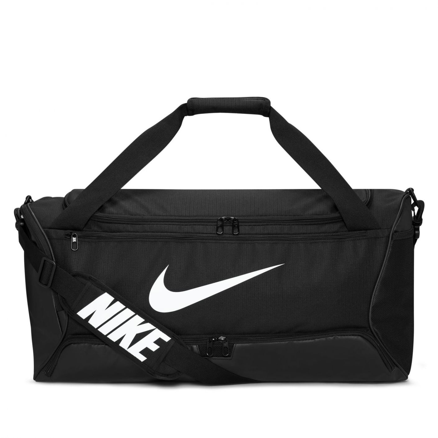 Nike Brasilia 9.5 Reisetasche in Schwarz/Schwarz/Weiß