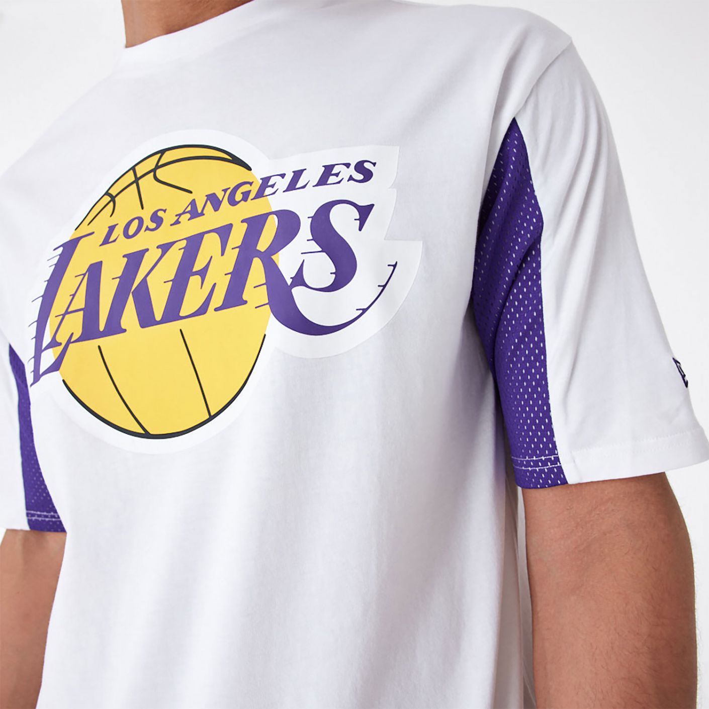 New Era Oversized T-Shirt LA Lakers NBA Mesh Panel White