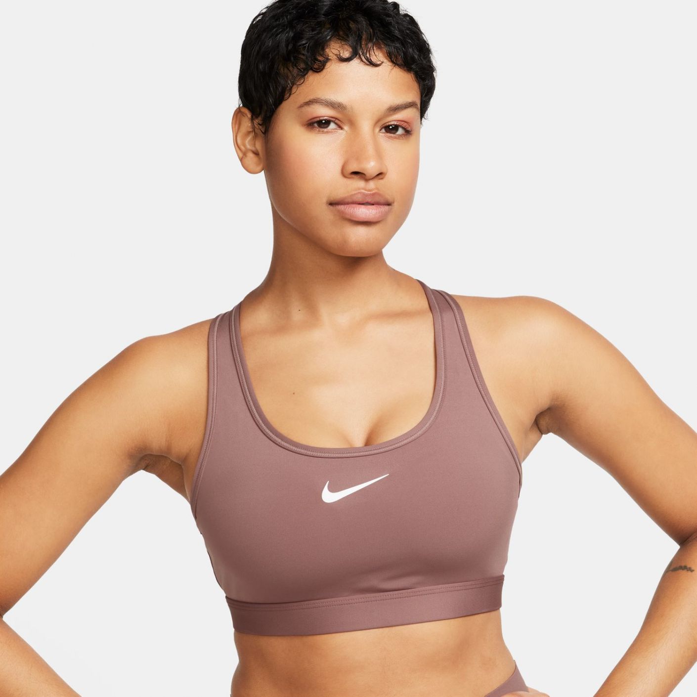 Nike Swoosh Medium Support Sports Bra Smokey Mauce/White