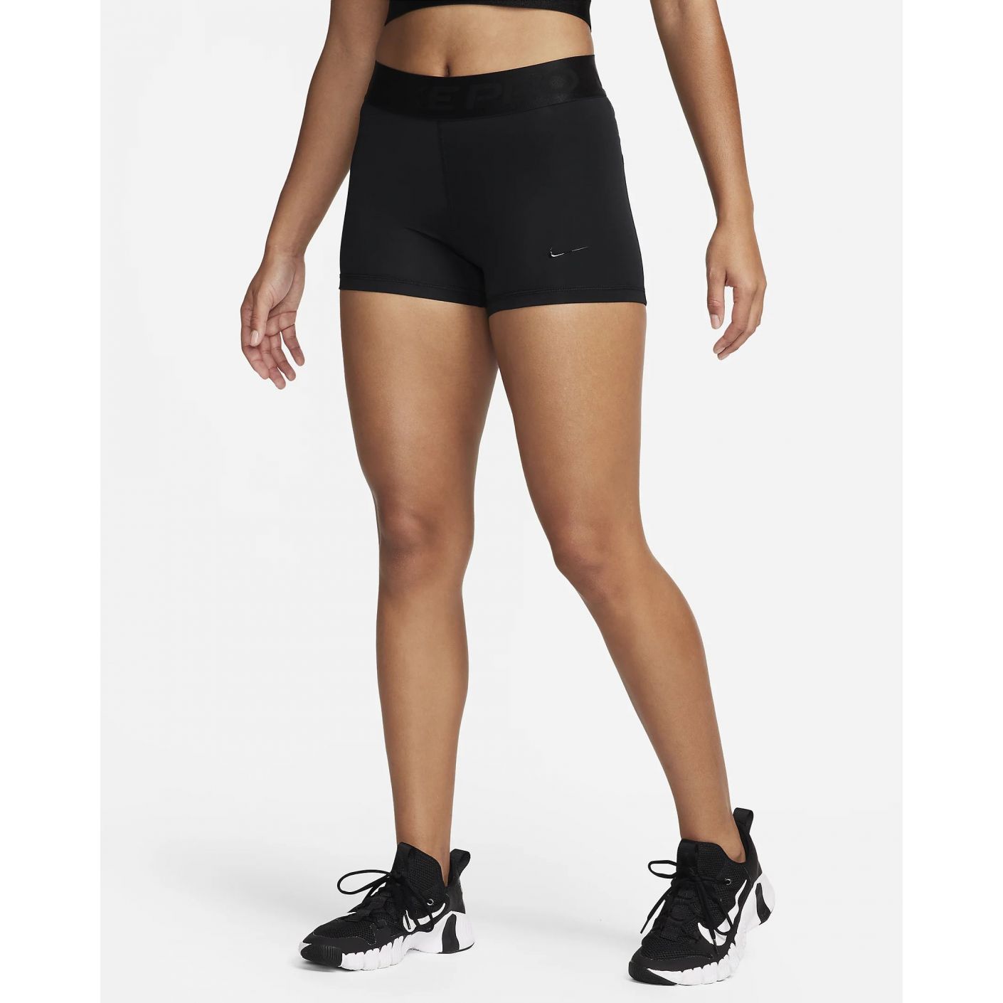 Nike Shorts vita media 8cm Nero da Donna
