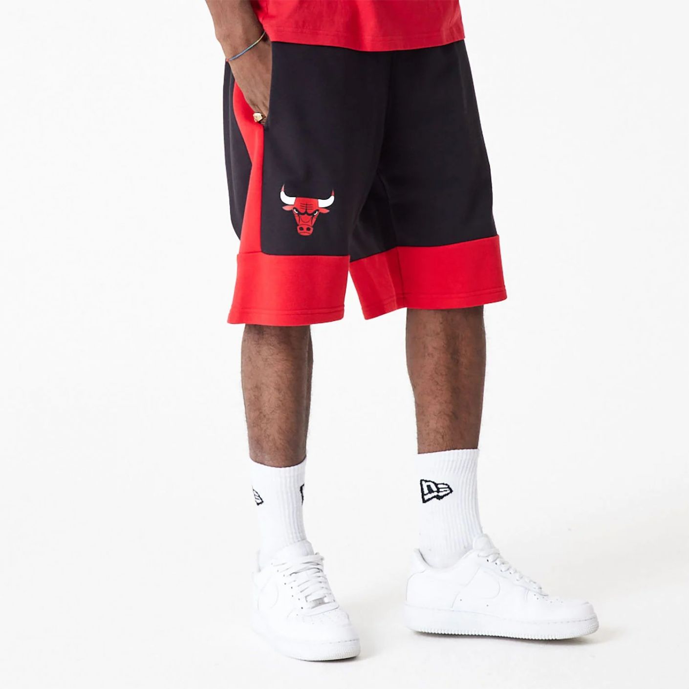 New Era – Chicago Bulls – NBA-Shorts in Farbblock-Optik in Schwarz