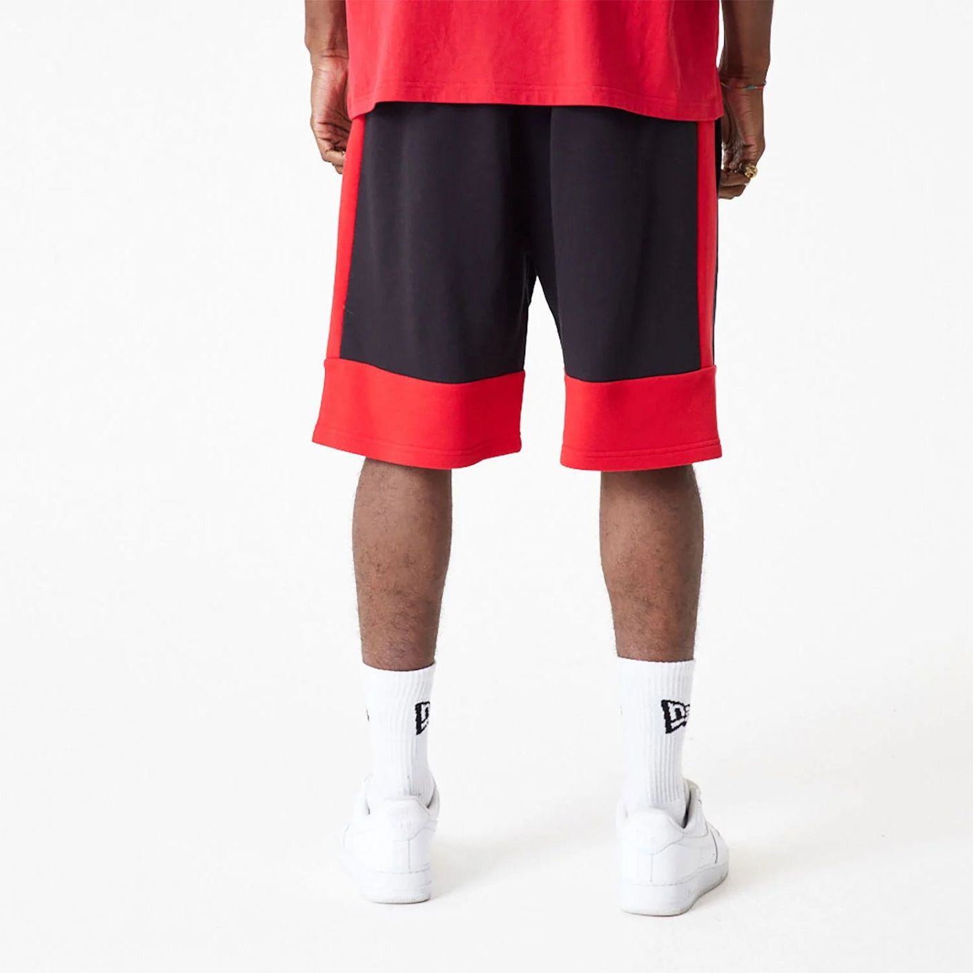 New Era – Chicago Bulls – NBA-Shorts in Farbblock-Optik in Schwarz