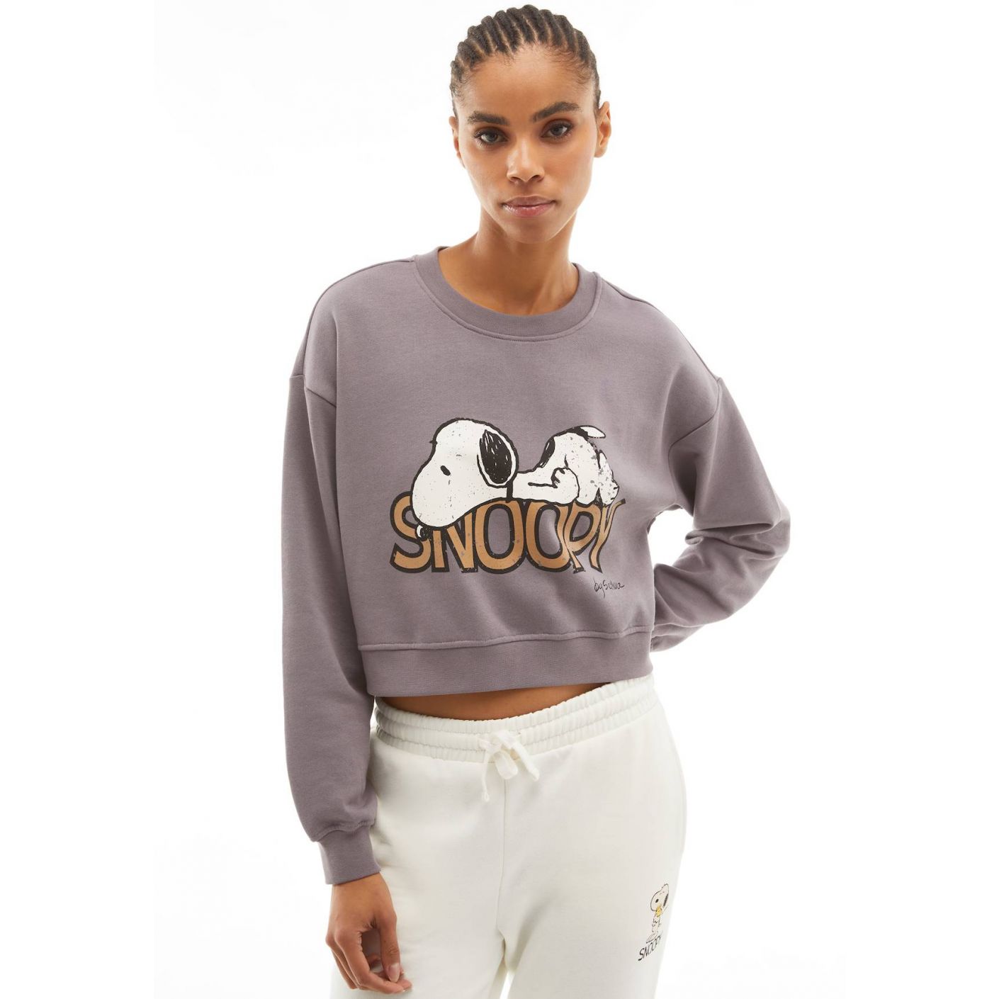 Freddy Women's short comfort fit sweatshirt with large Snoopy print