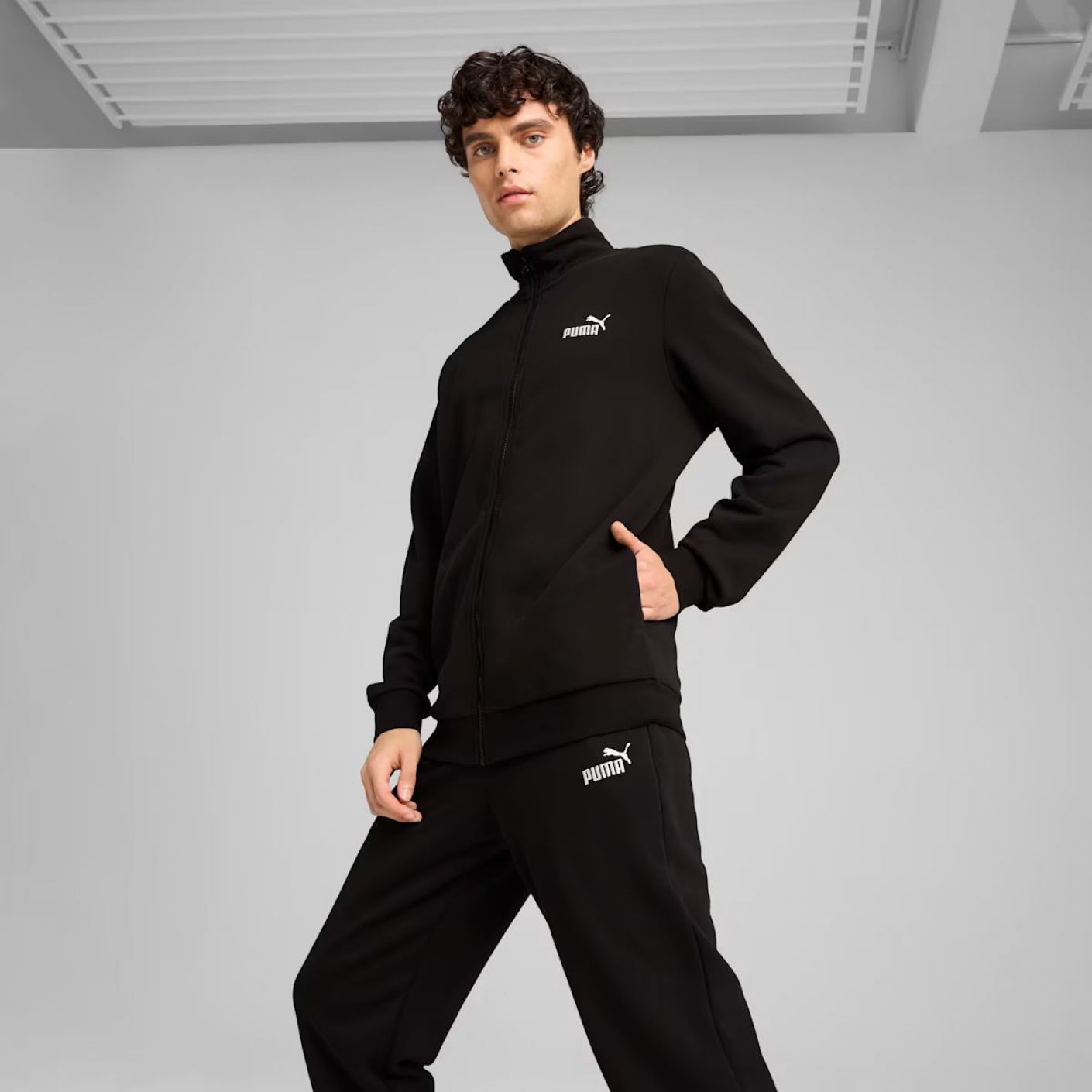 Puma Tuta Essentials Nera da Uomo