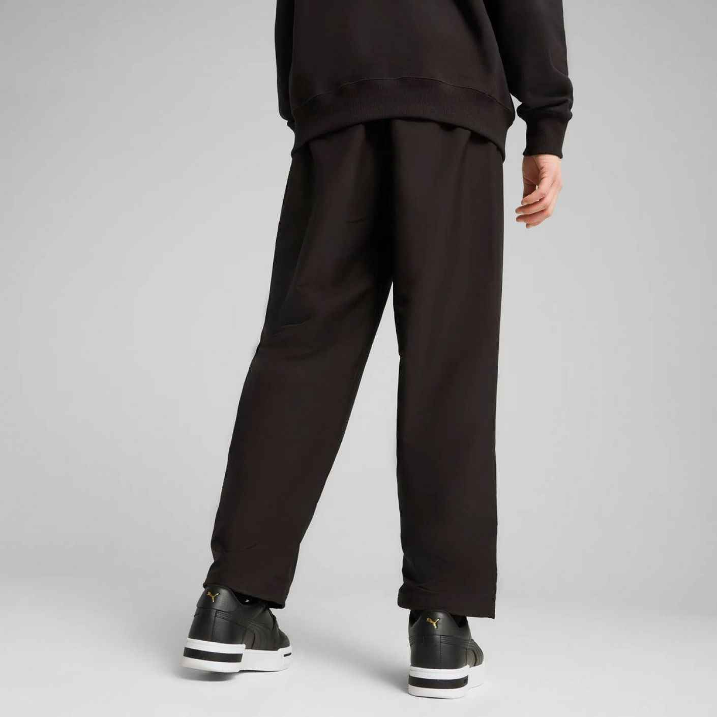 Puma Pantaloni Wardrobe Ess Relaxed Neri da Uomo