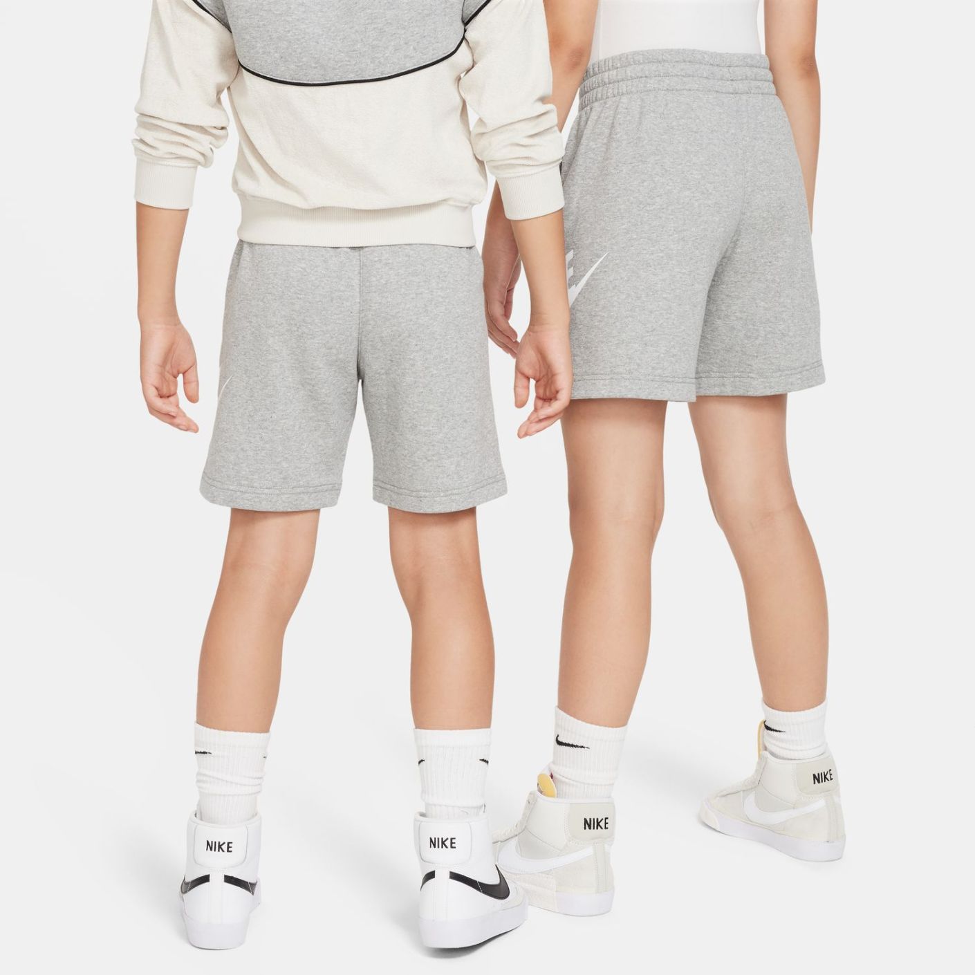 Nike Shorts aus French Terry in Dunkelgrau Heather für Jungen