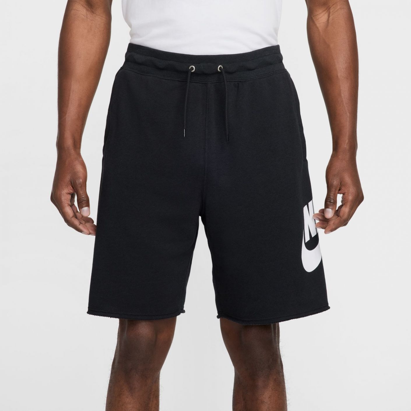 Nike Short Alumni aus French Terry Schwarz/Weiß für Herren