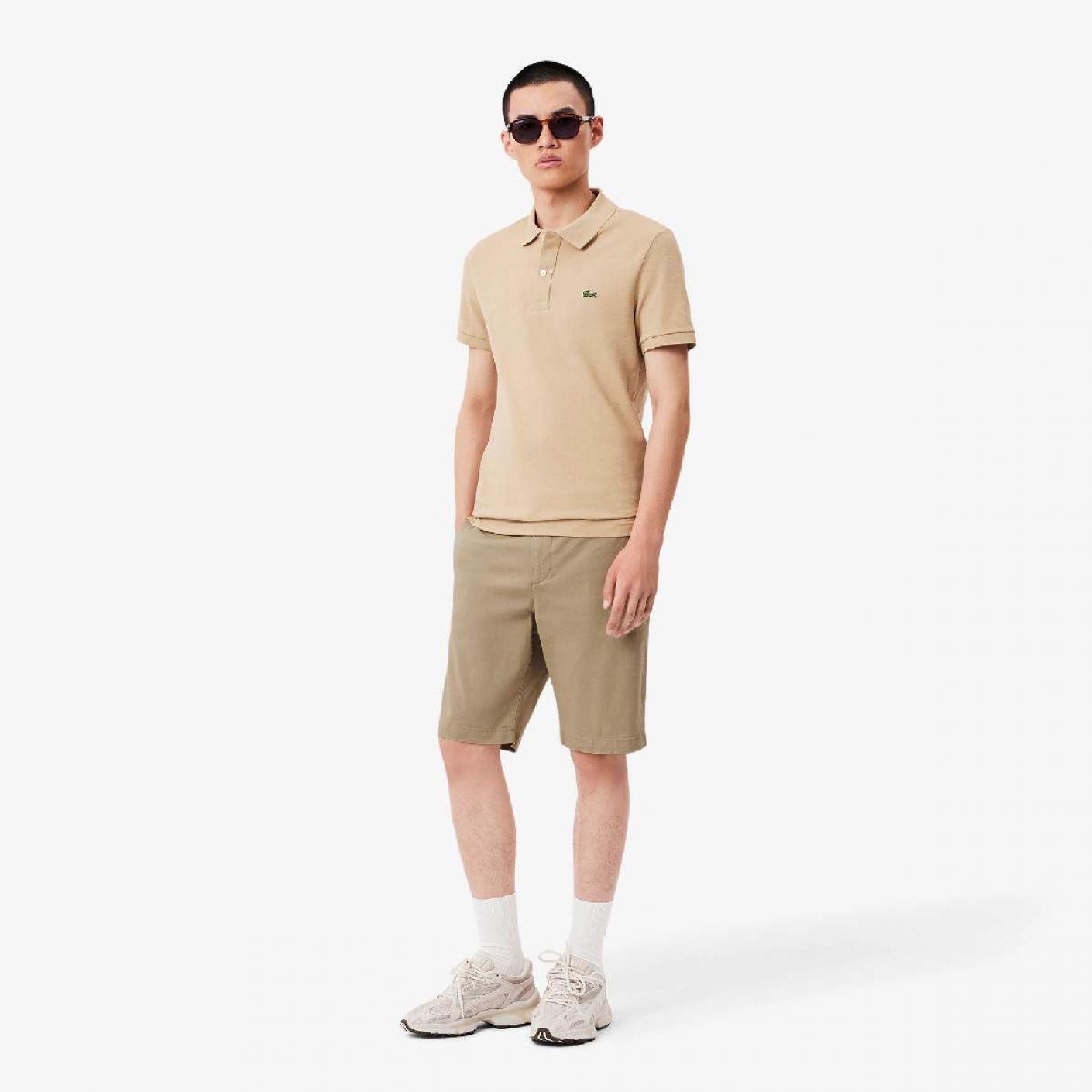 Lacoste Herren Stretch-Baumwolle Slim Fit Chino Bermuda Beige