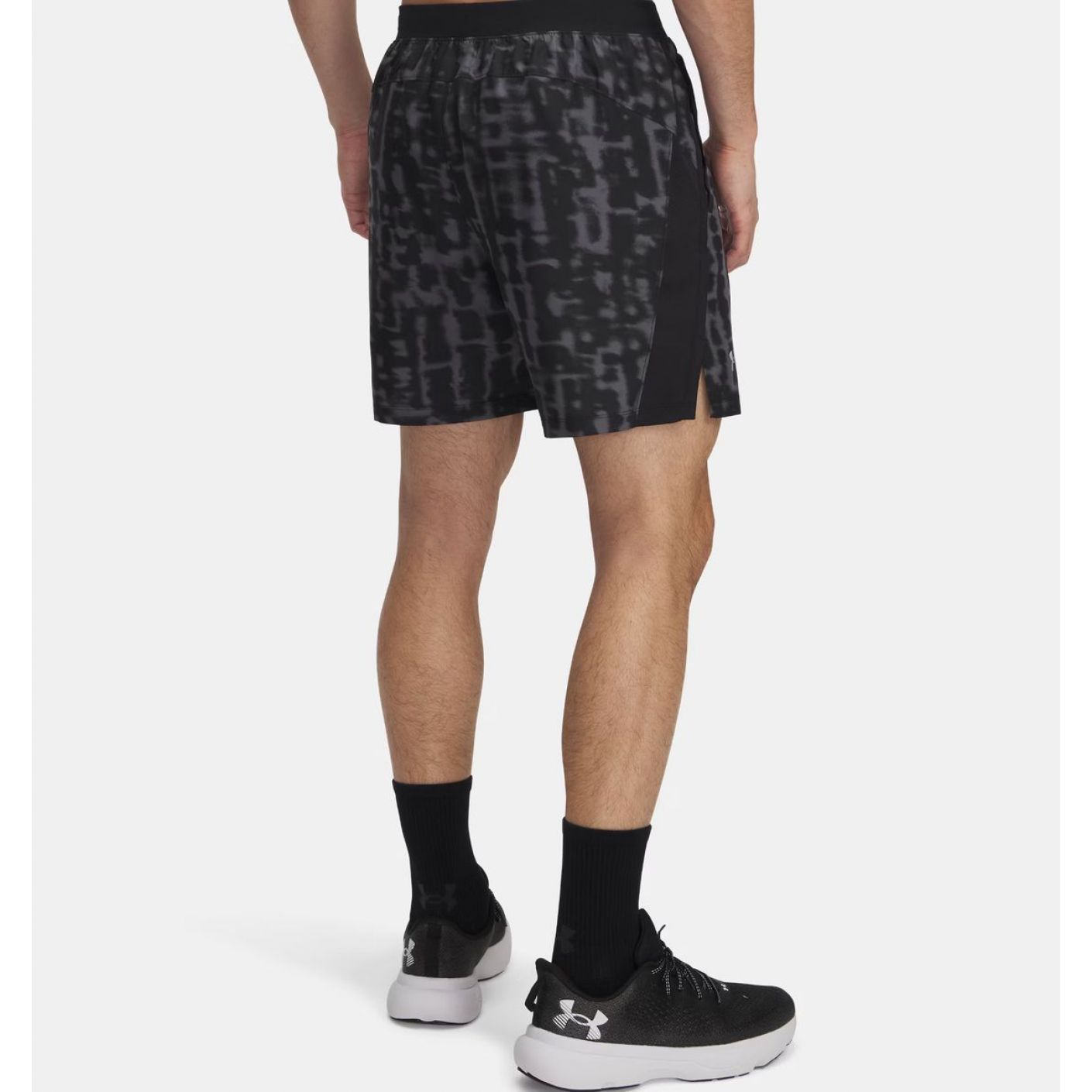 Under Armour Short Launch 7