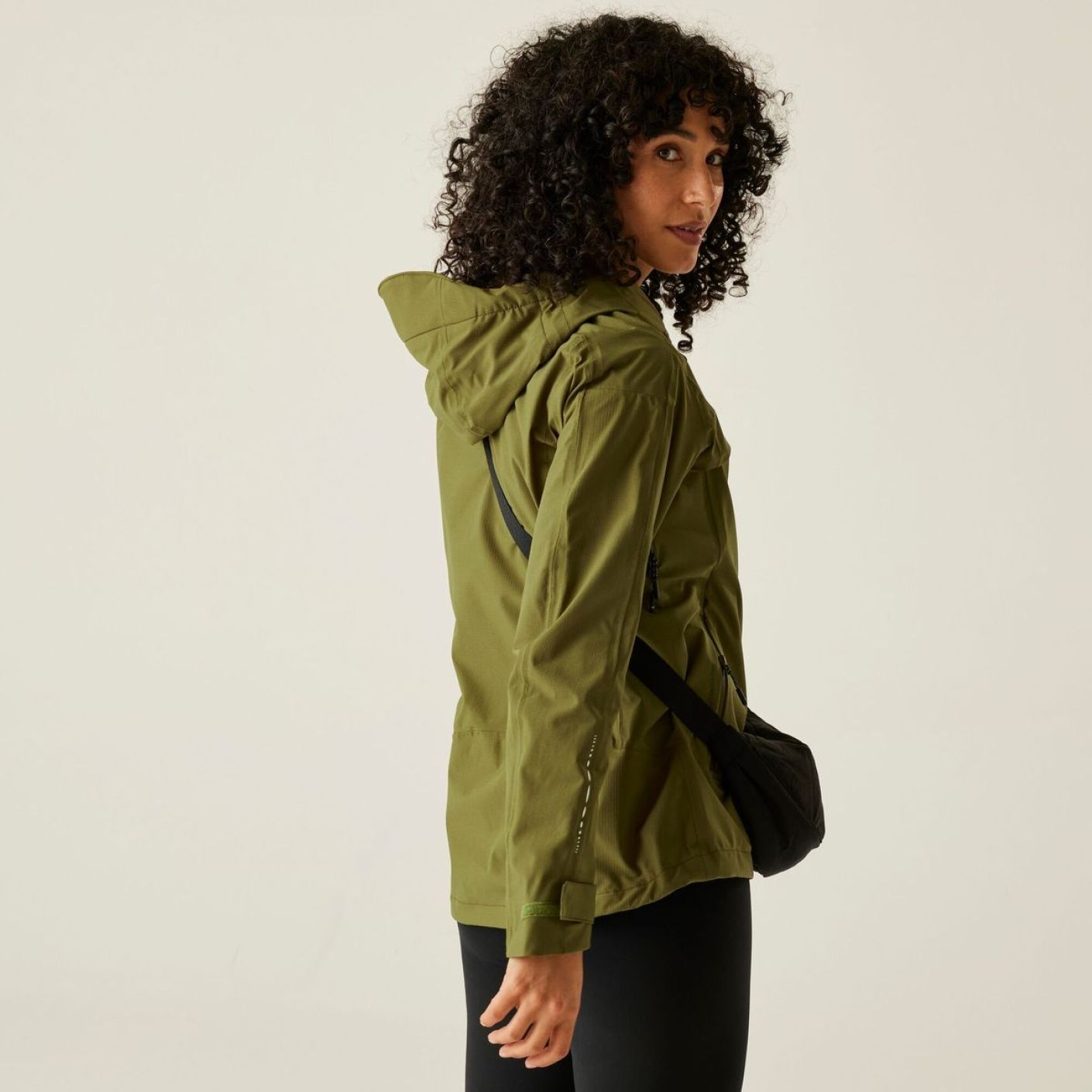 Regatta Okara Wasserdichte Jacke für Damen, Nephrite Green/Camo Green
