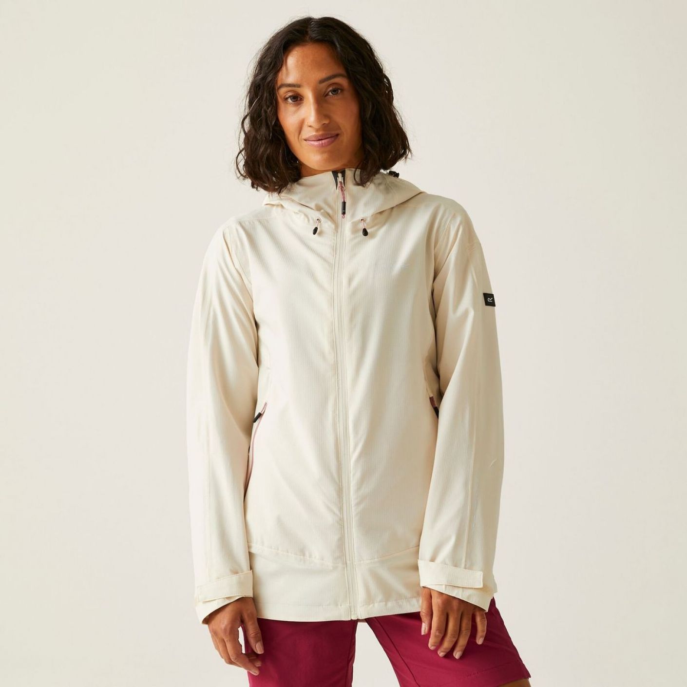 Regatta Damen Okara Light wasserdichte Jacke in Vanille-Flieder