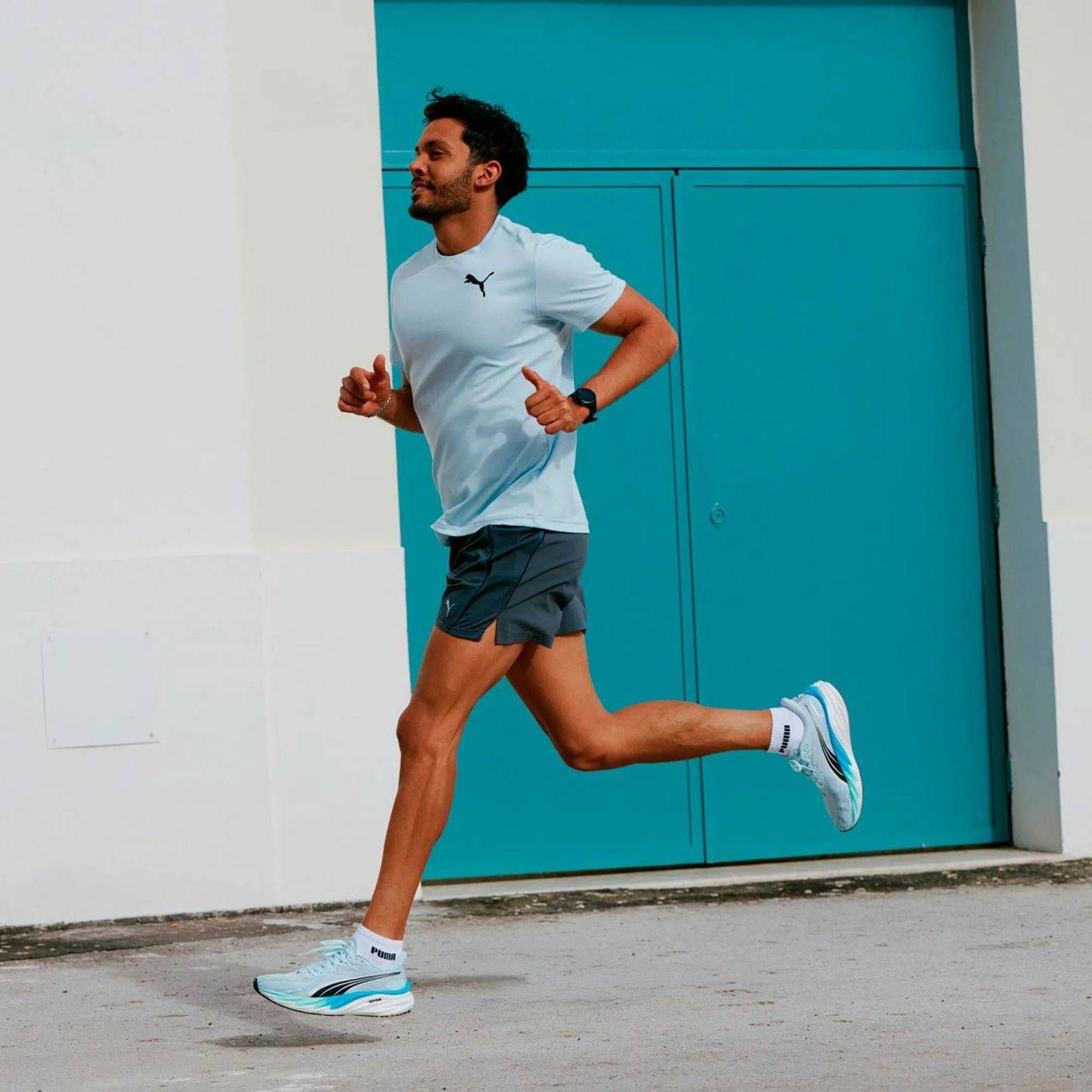 Puma Graphic Running Faster Sea Glass T-Shirt für Herren