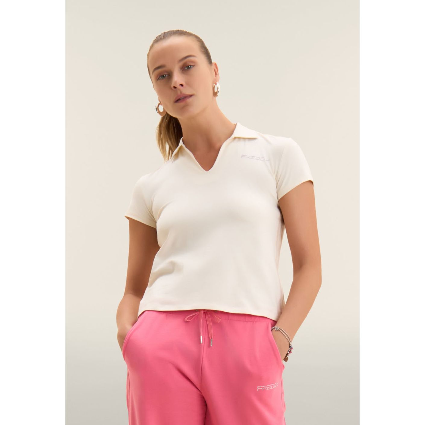 Freddy Polo kurzarm mit V-Ausschnitt Whitecup Grey für Damen