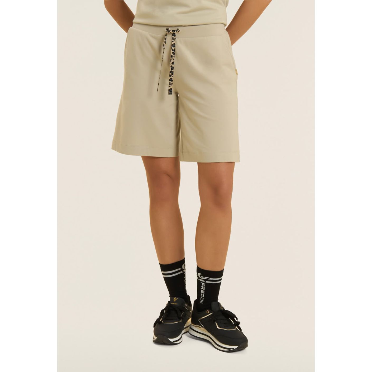 Freddy Bermuda in Jersey with Side Slits Abbey Stone for Women