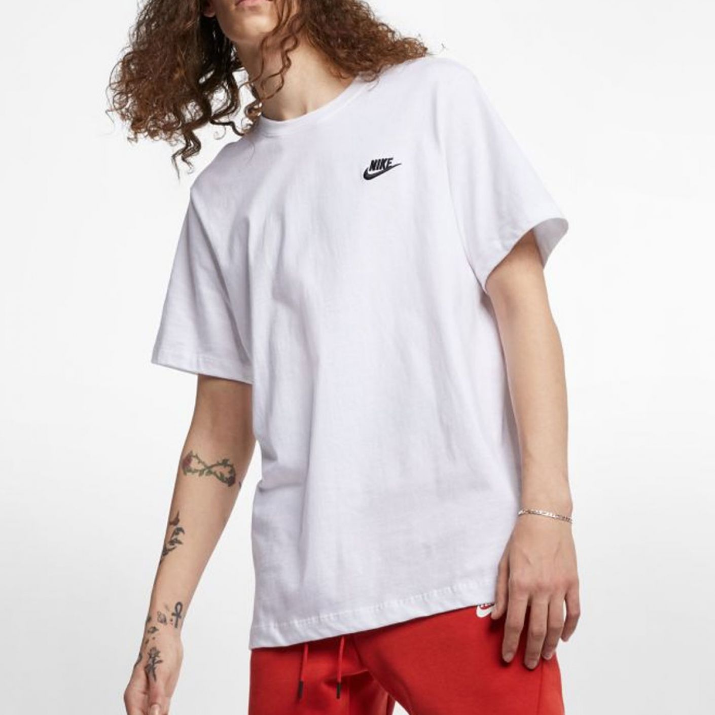 Nike Sportswear Club White T-shirt