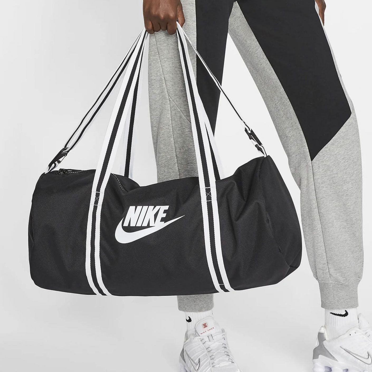 Nike Duffle Heritage Black-White